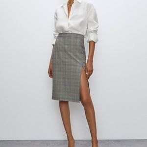 NWT Aritzia pencil skirt with slit